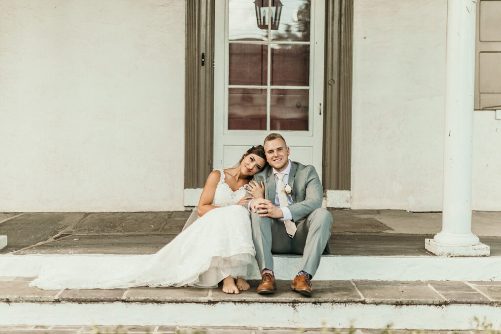 Historic-Mansion-Wedding-Couple-at-White-Chimneys-Estate-4