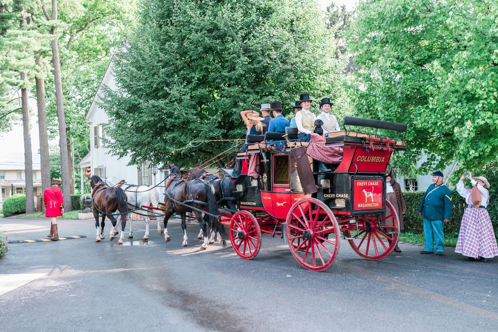 Columbia-Four-In-Hand-Coach-at-White-Chimneys-Estate (1)