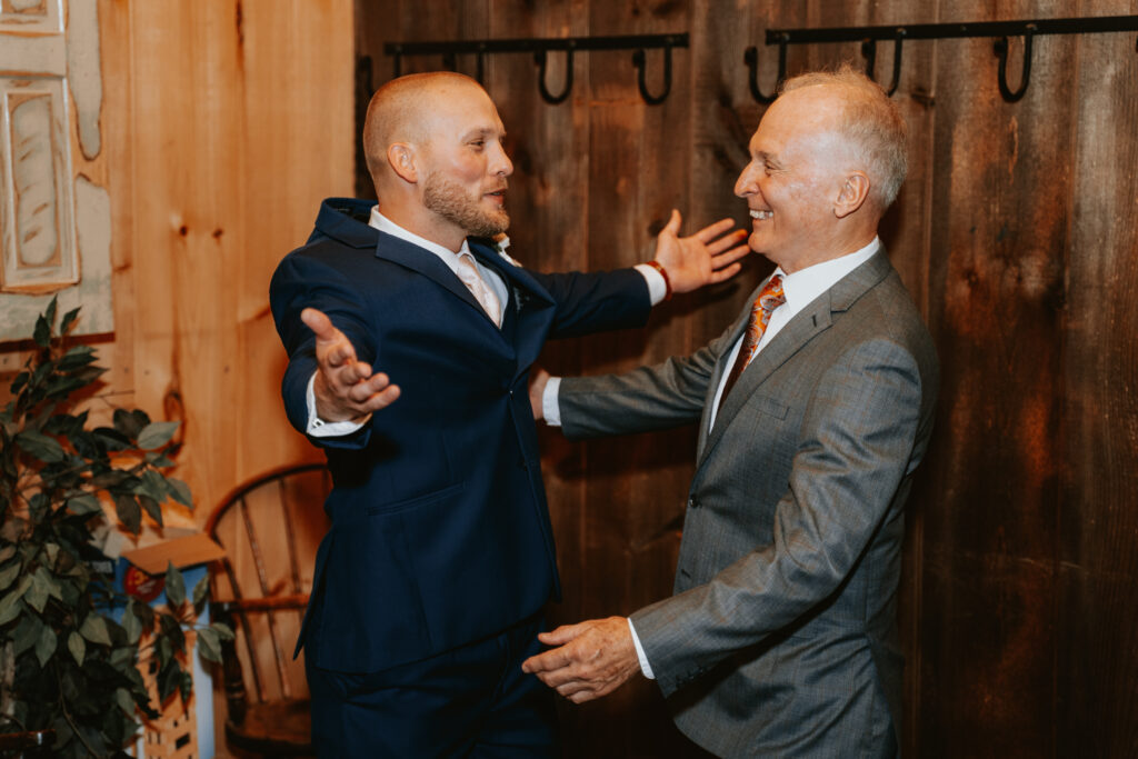 Grooms-Loft-Father-Last-Chance-Lounge-at-White-Chimneys-Estate